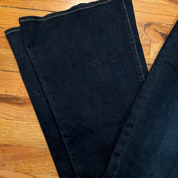 L’Agence Bell Jean in Dark Wash - Picture 2 of 5